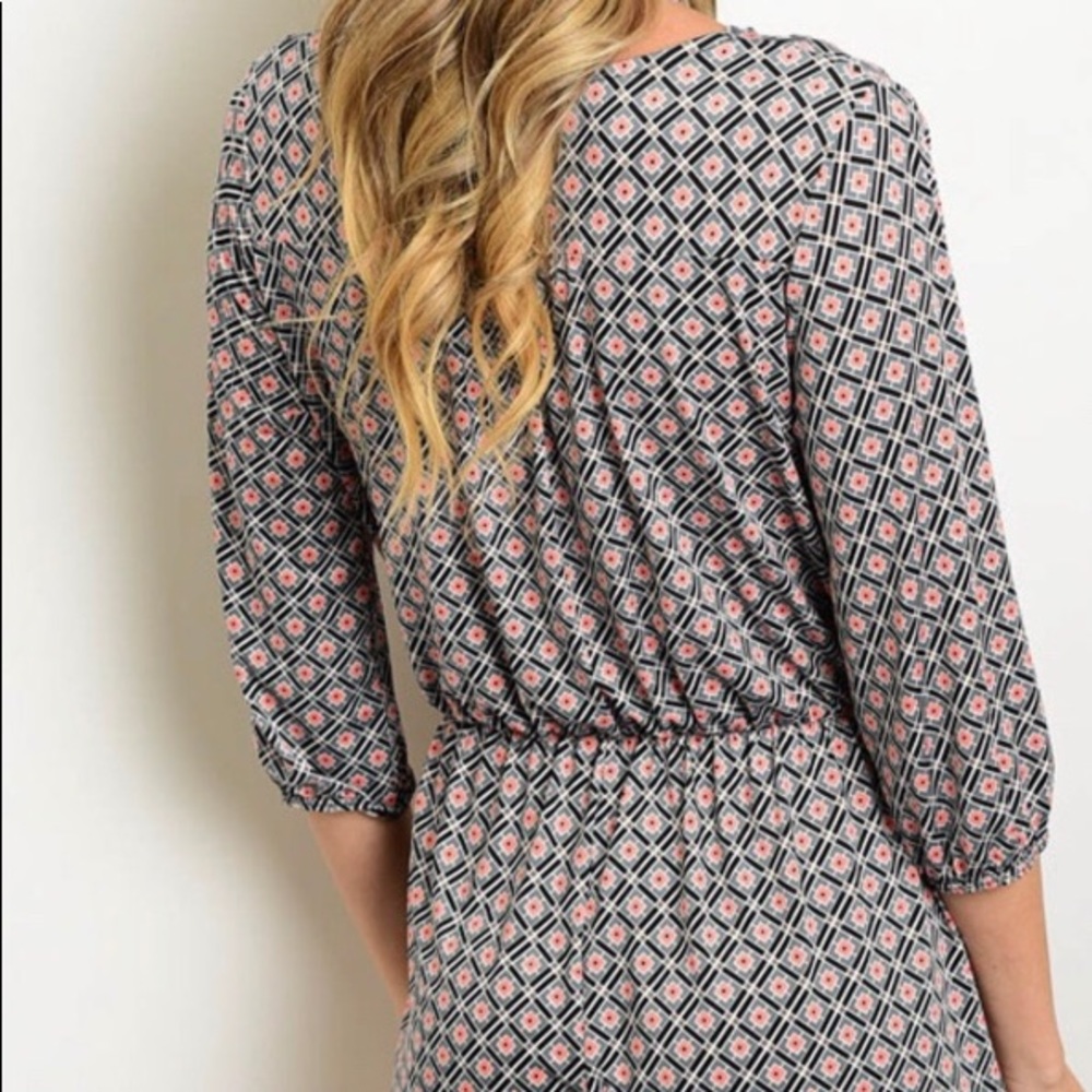 Romper - Picture 2 of 4